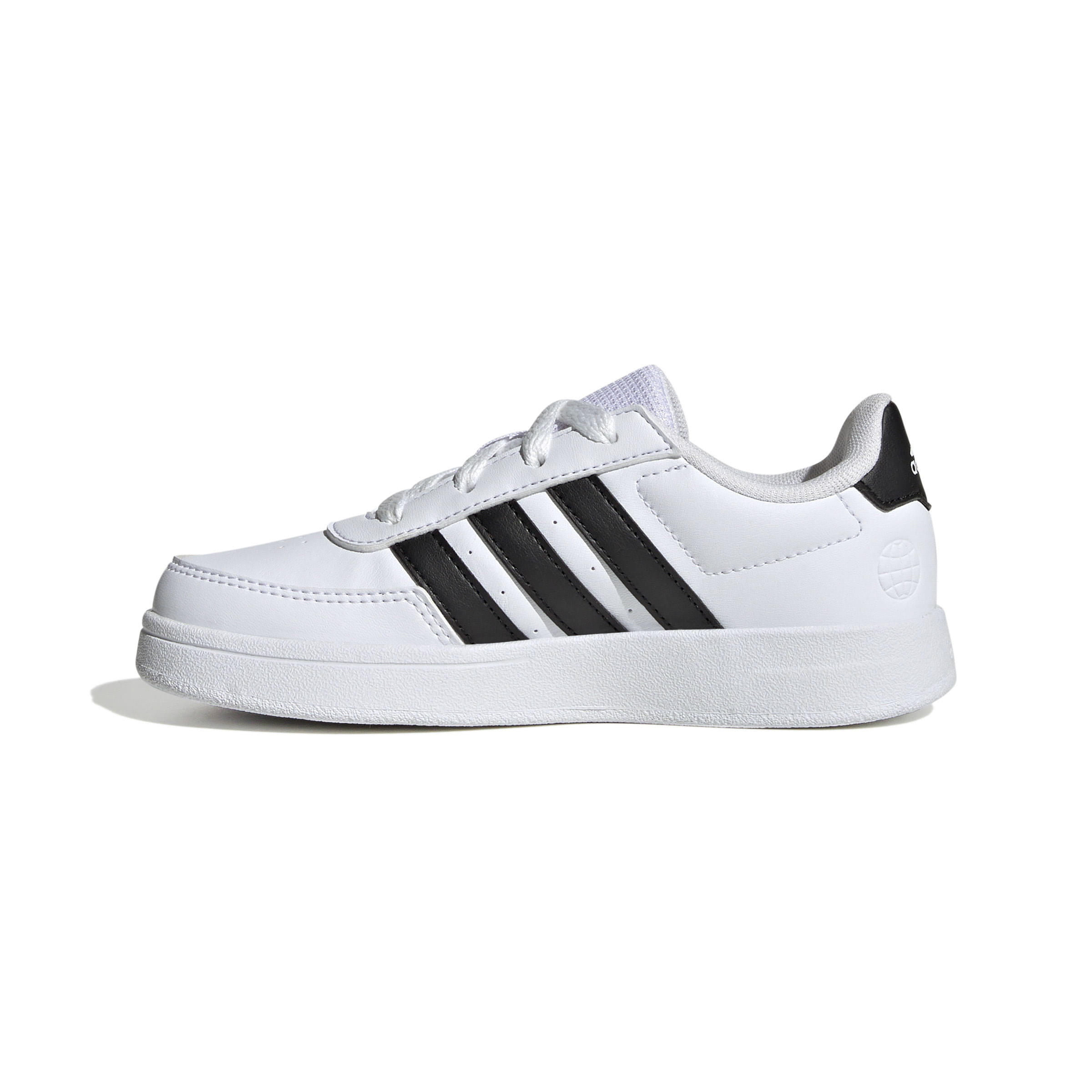 HP8956_5_FOOTWEAR_Photography_Side Medial Center View_white